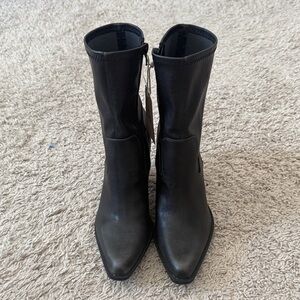 Worn Leather style Sincerely Jules Black Heeled Boots